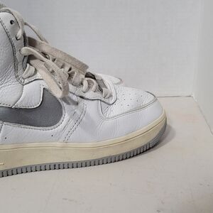 Nike AIR FORCE 1 HIGH SCULPT SIZE 10M